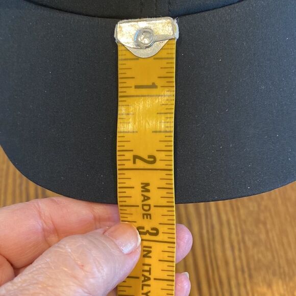 Under Armour Ladies Lightweight Adjustable Activewear Cap Hat - Picture 6 of 8